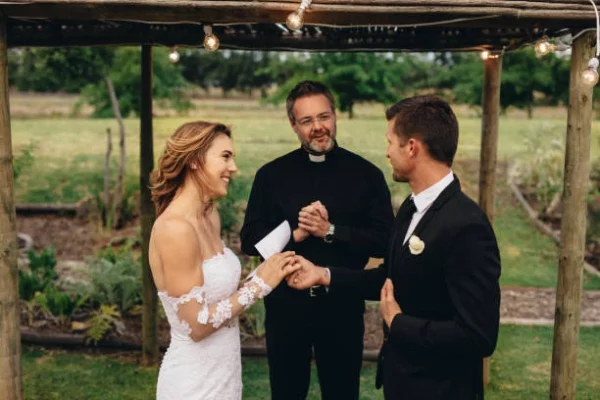 25 New Ideas For Renewing Your Wedding Vows Now